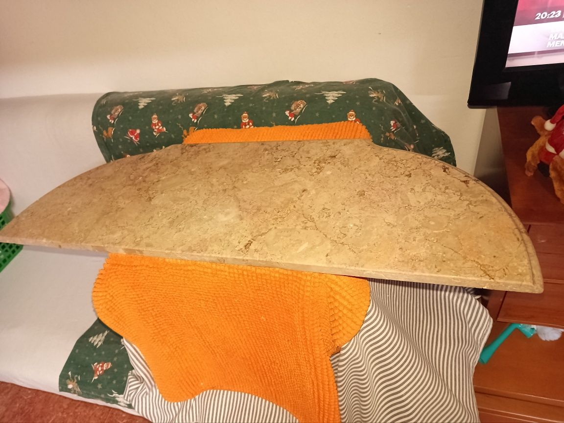 Tampo em mármore