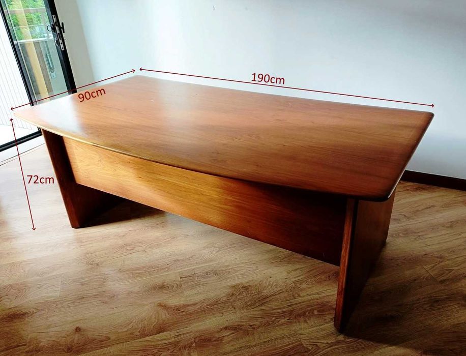 OPORTUNIDADE : Secretária em MADEIRA-Executivo-190cm x 90cm-Escritório