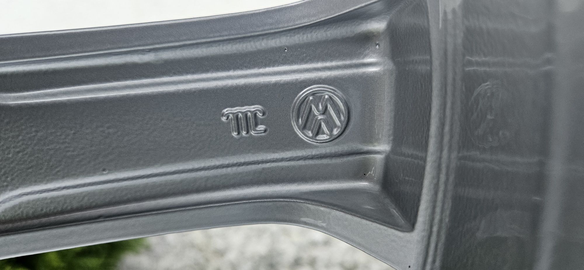 VW Passat/ Skoda Superb - felgi Kansas - 18"