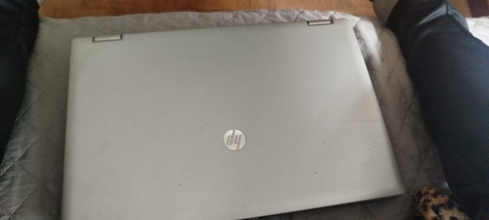 Portátil HP i5 Windows 7 pro