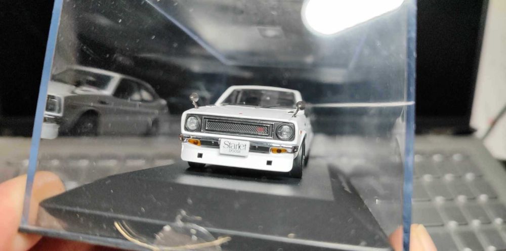 1/43 Toyota Starlet 1200 SR 1973 - IXO