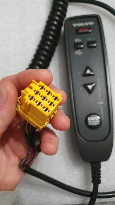 Пульт керування підвіскою 20756753 Volvo FH FM