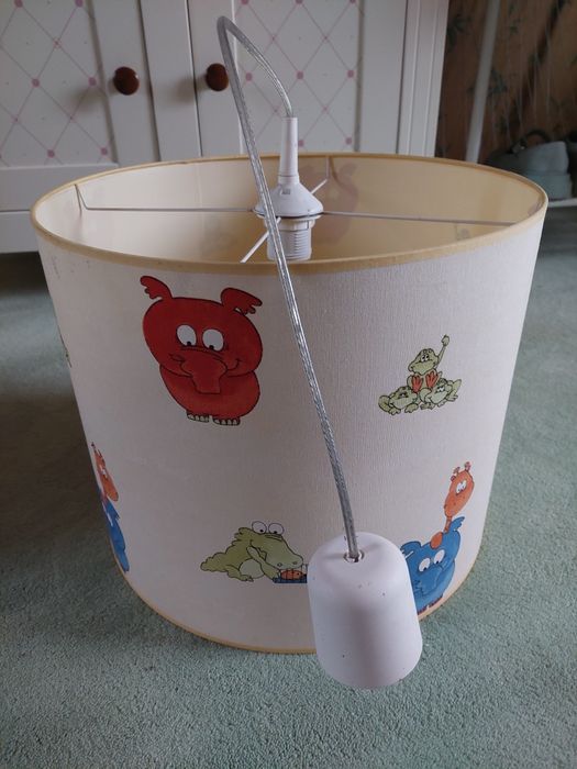 Lampa do pokoju dziecięcego w pocieszne zwierzęta