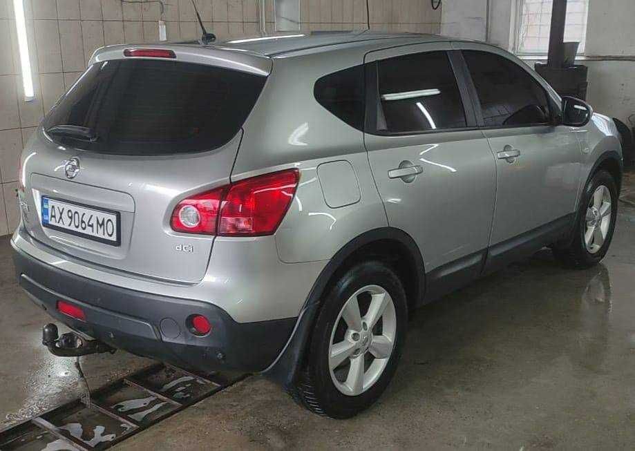 Продам Nissan qashqai 2009