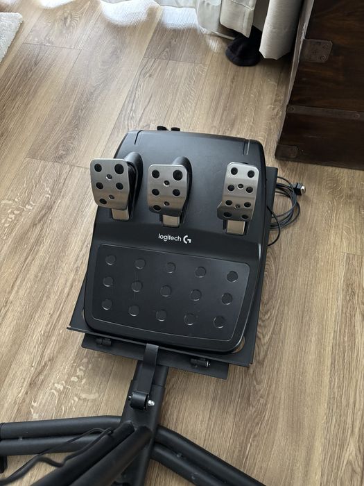 Volante Logitech g29 + suporte