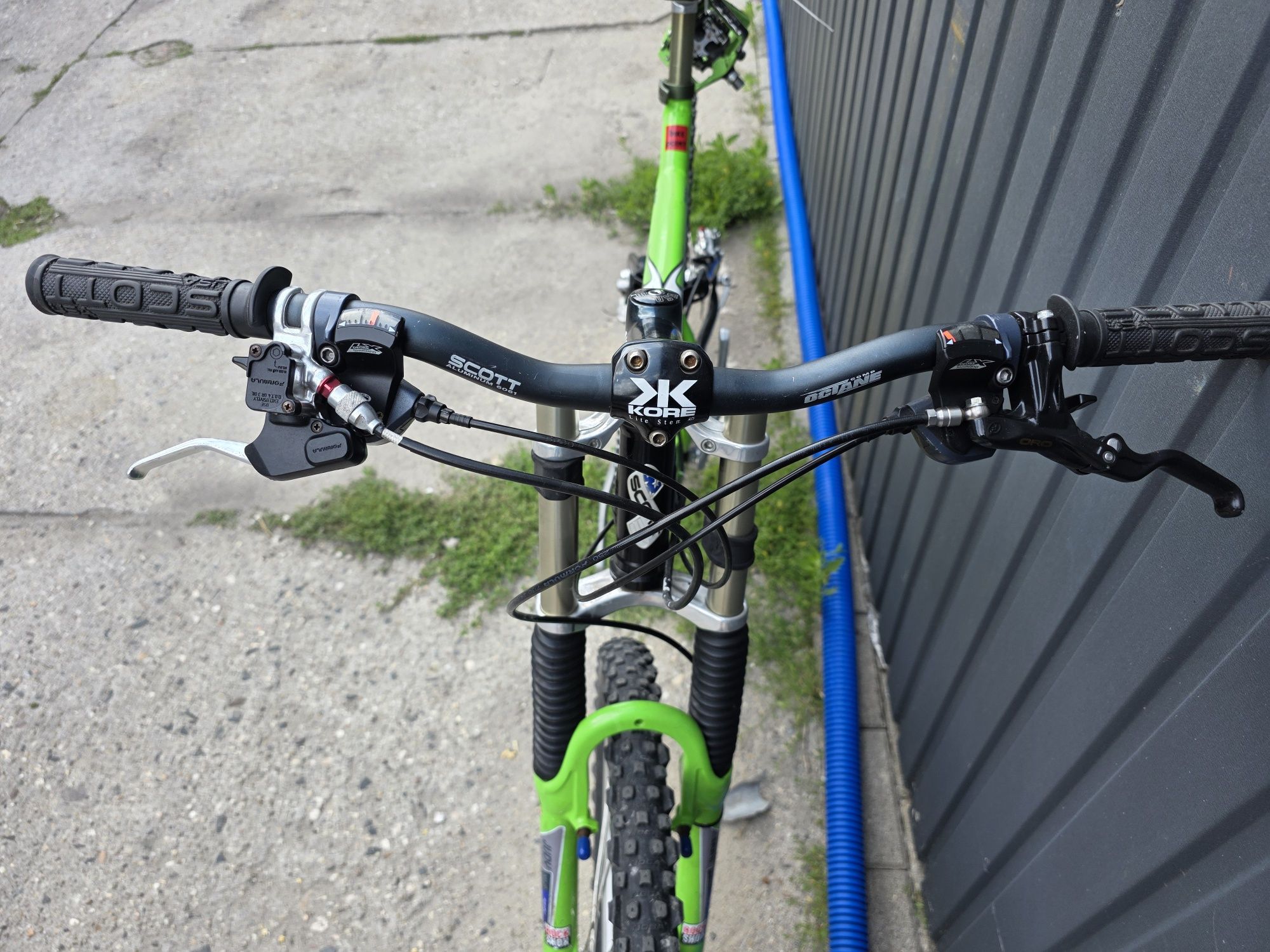 Scott G-Zero FX – full suspension, Shimano XT, RockShox Judy, Formula
