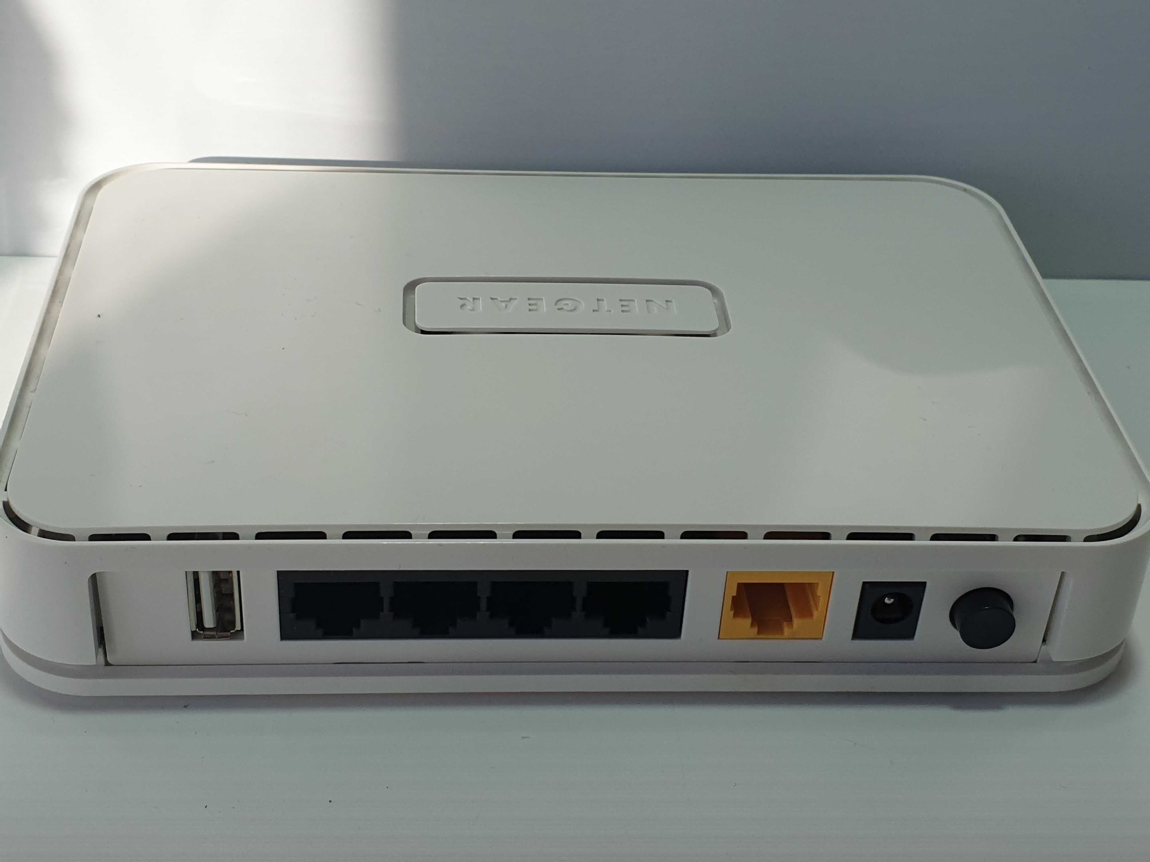 Роутер NETGEAR N300 WNR2200