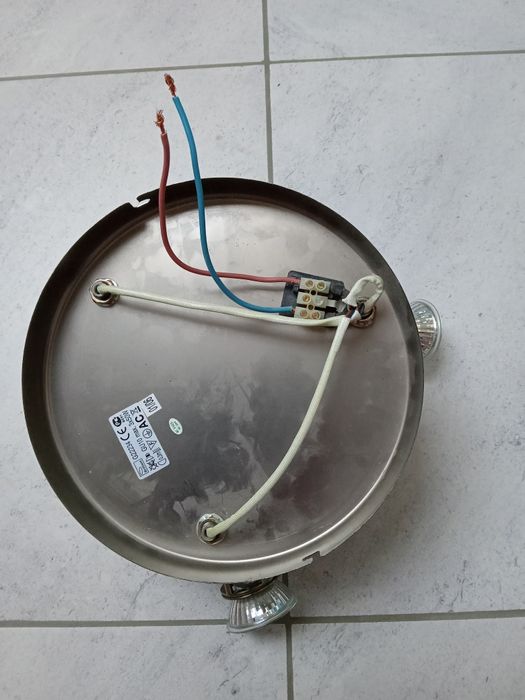 Lampa pokojowa.   .