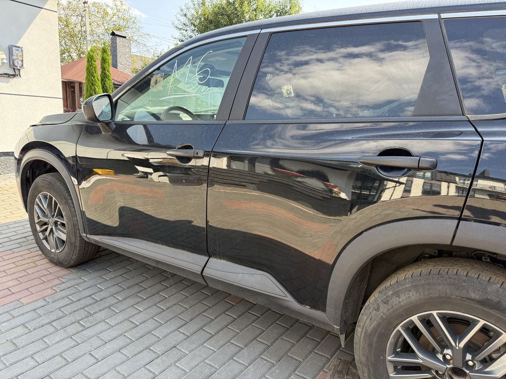 Nissan Rogue T33 Двері Двери Дверка передня задня ліва права