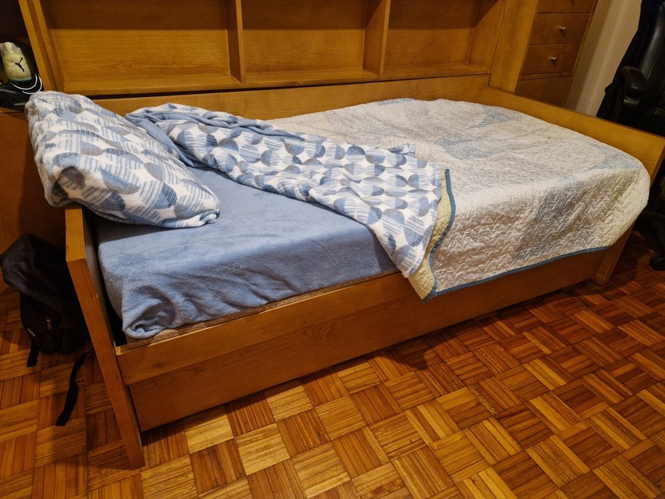 Vendo mobília de solteiro