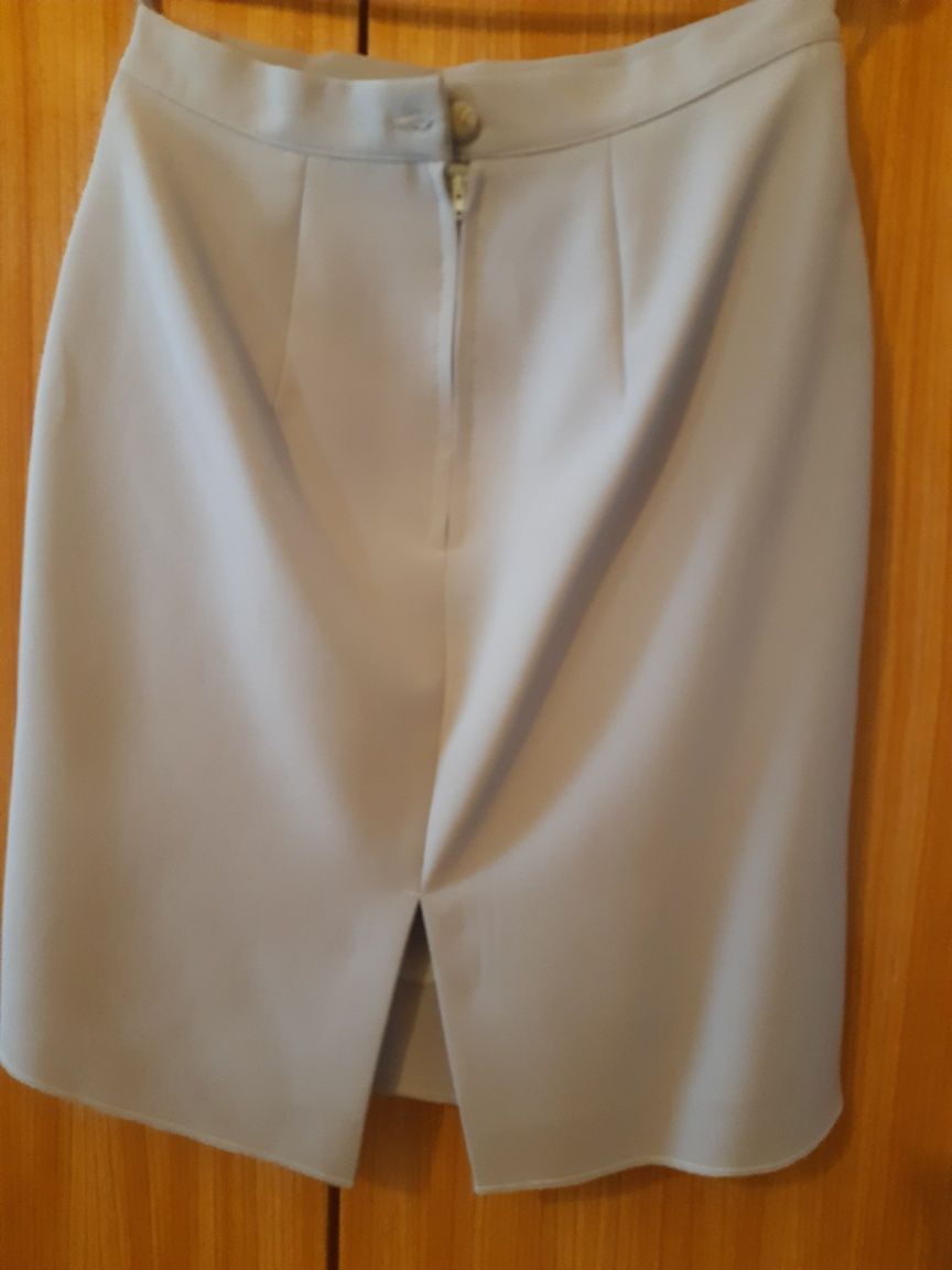 Komplet-żakiet,spodnie,spódnica,bluzka