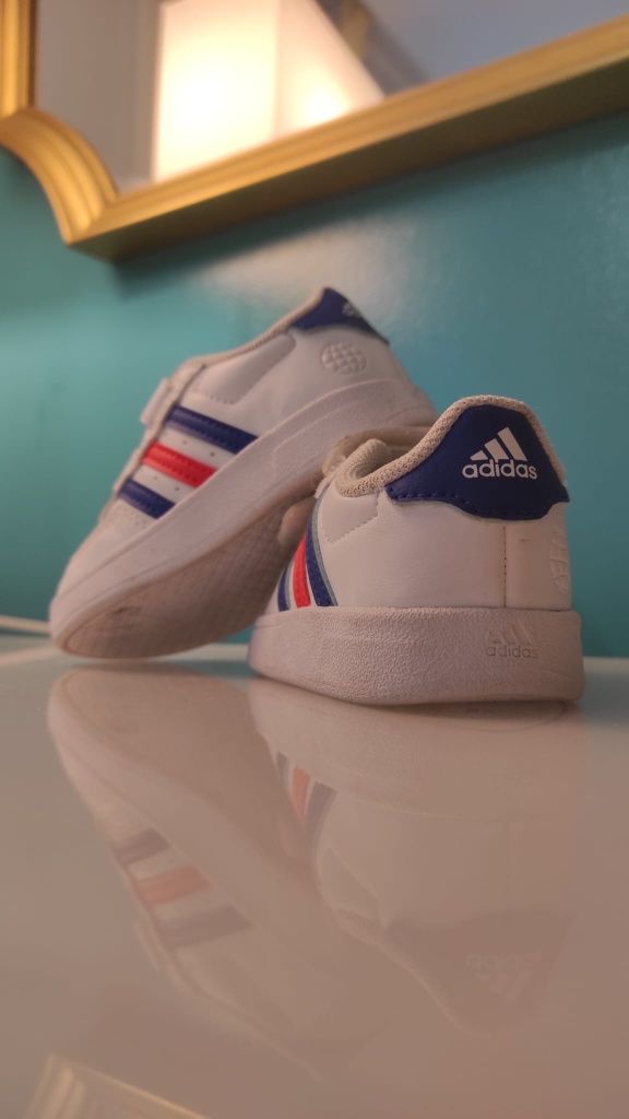 Sapatilhas Adidas bebé 22