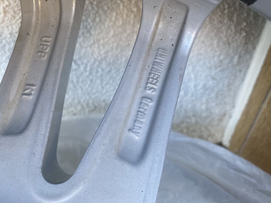 Диски BMW r17 5/120 7.5j EH2 ET 38