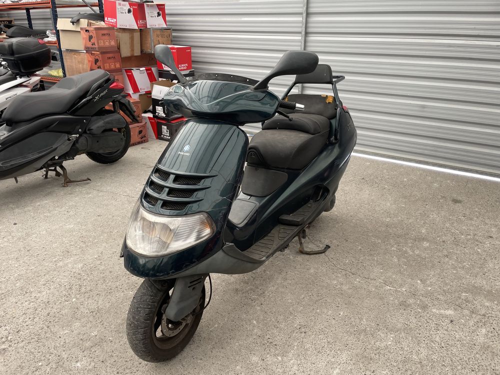 Piaggio Hexagon 125 nie odpala uszkodzony