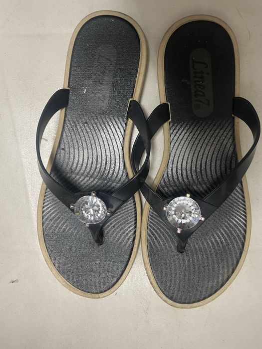 Calcado de senhora usado