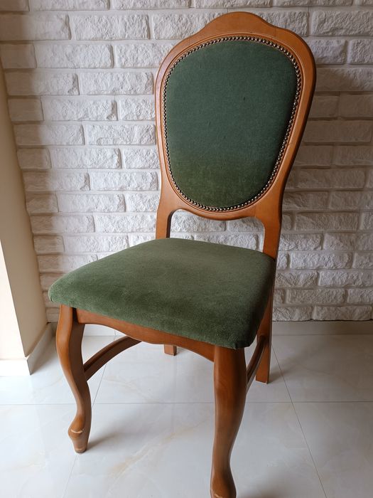 Krzesła ludwikowskie zielone tapicerowane 6 sztukne