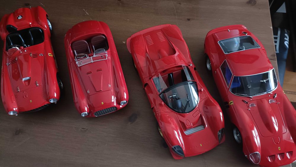 Ferraris VARIOS Classicos + Sem Caixa + 1/18 + Portes Grátis