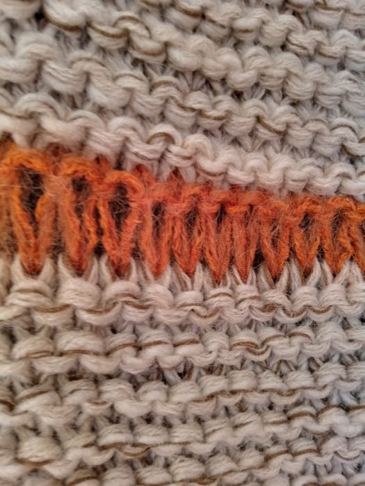 Кардиган вязаный спицами