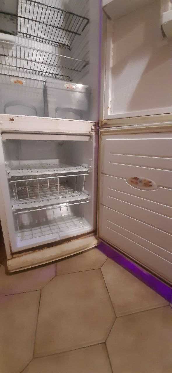 Холодильник Atlant mxm 1704-00 б/у вживаний