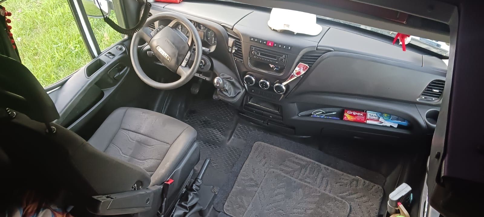 Sprzedam busa Iveco daily