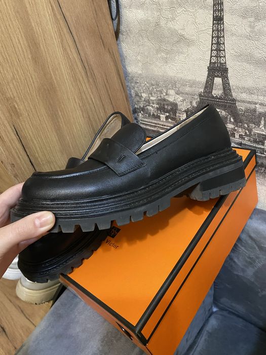 Класичні лофери з натуральної шкіри