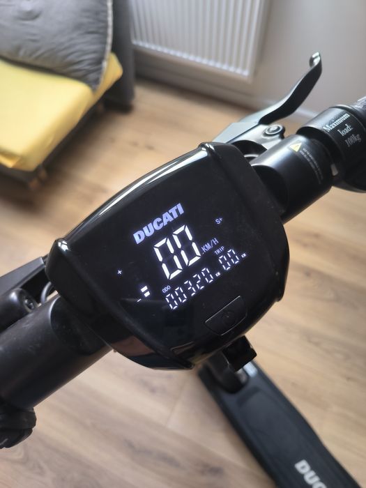 Hulajnoga Ducati Pro III