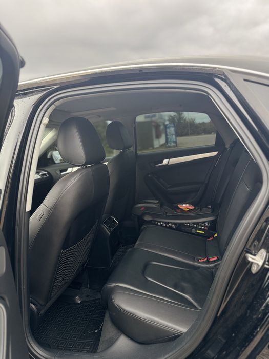 Продам власне авто Audi A4 B8.