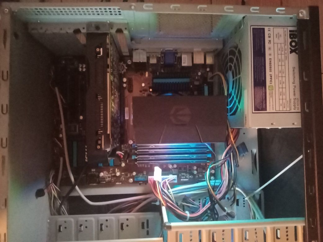 Komputer stacjonarny i7 4790 turbo gtx 1050 2gb 16gb ramu ddr3