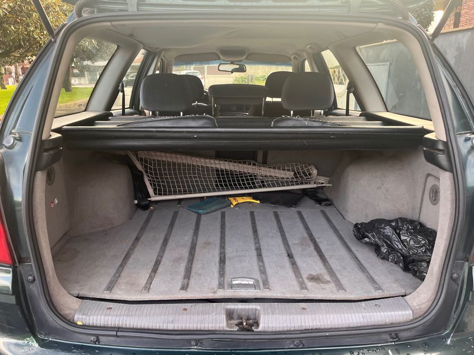 Carrinha a gasóleo impecável 5 lugares