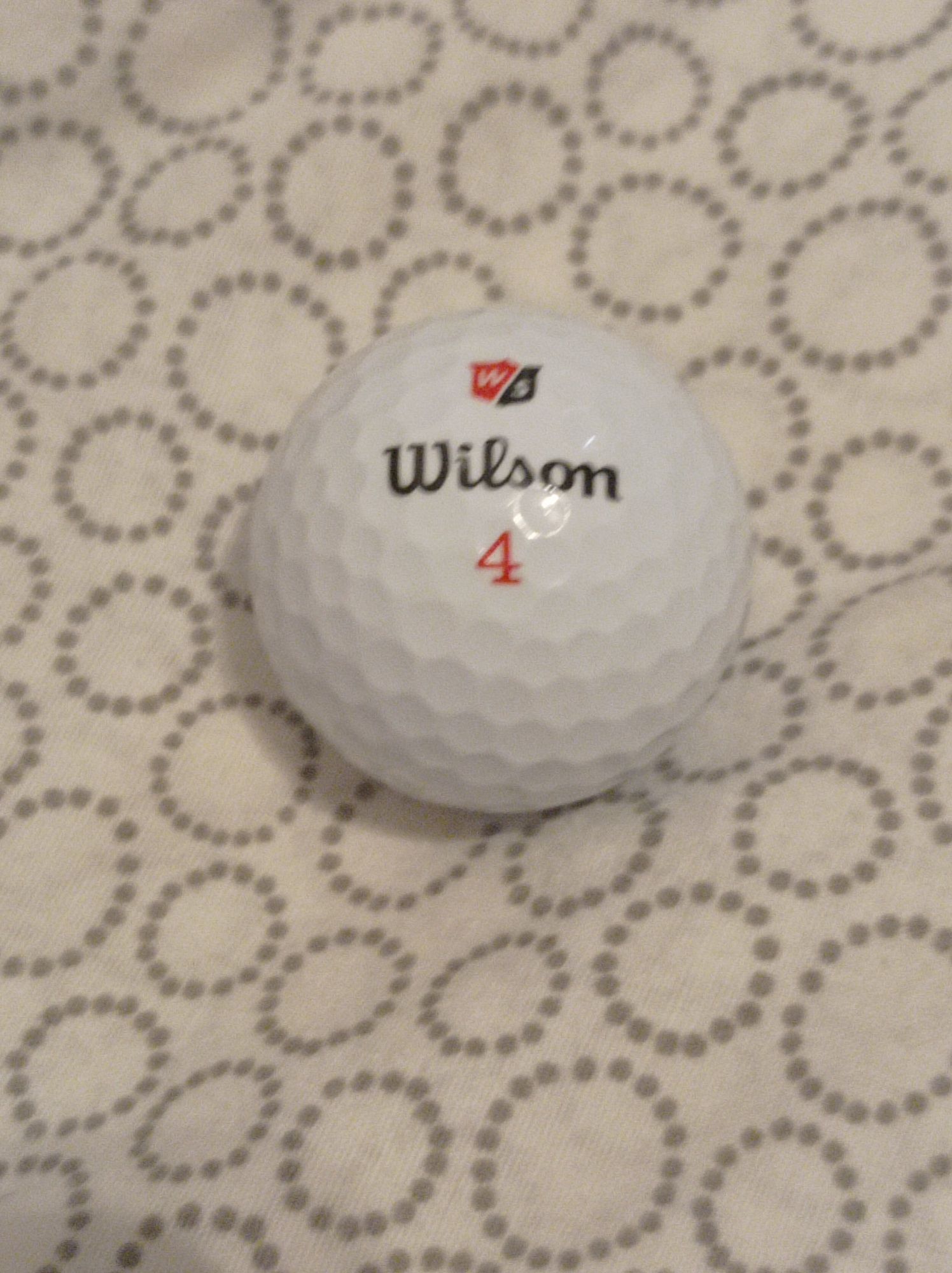 Bola de golf rara