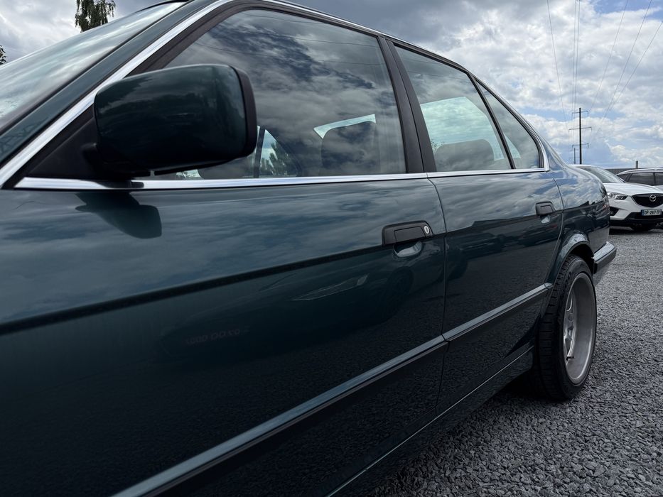 BMW 5 E34 музейна
