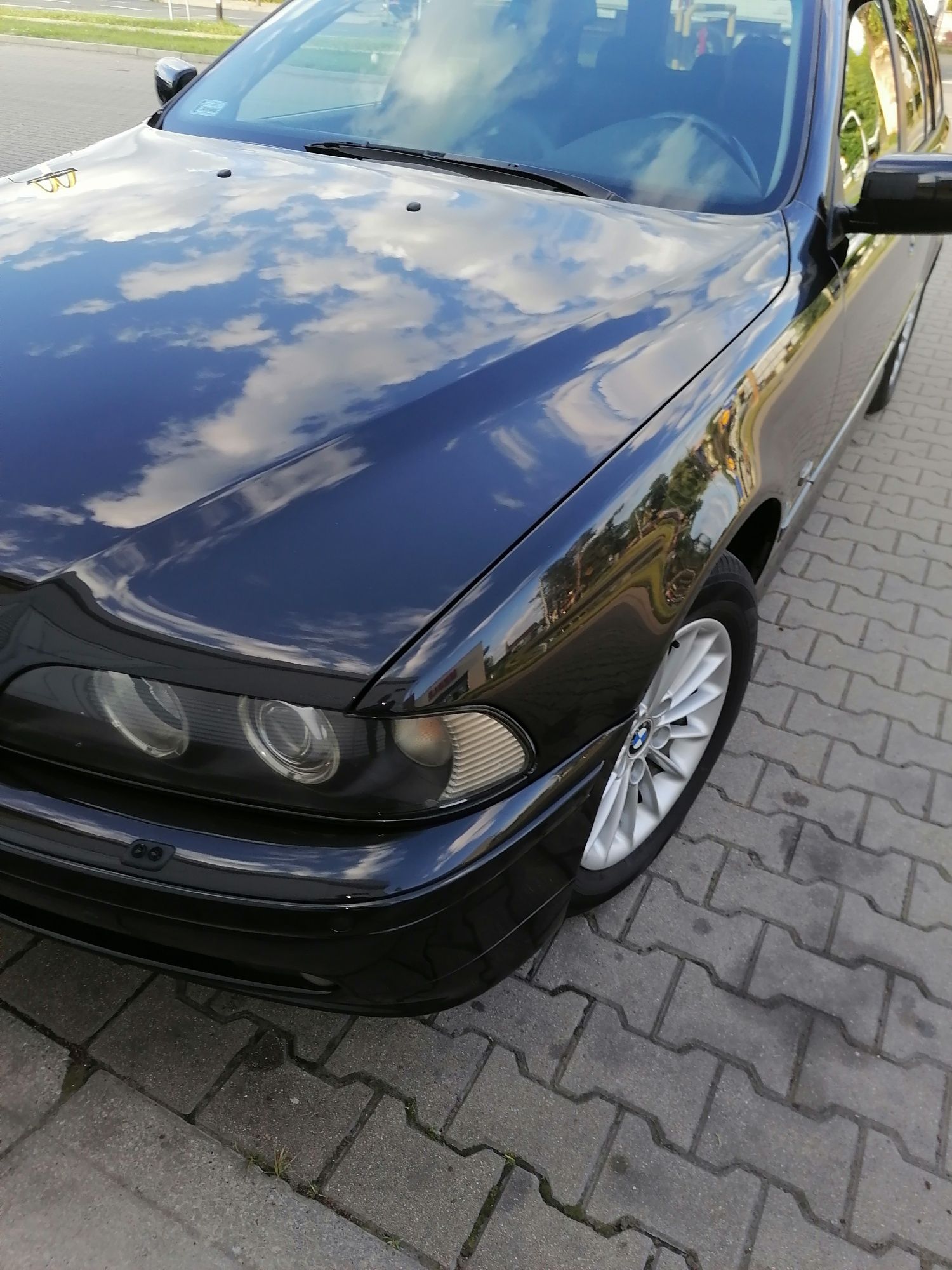 BMW E39. 2002. 525d