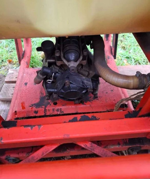 Opryskiwacz 12m 600L Douven hydrauliczny