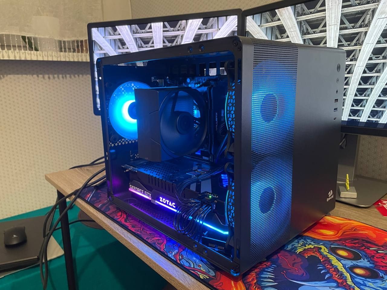 Ігровий пк + 3 Монітори ryzen 16gb 1080ti