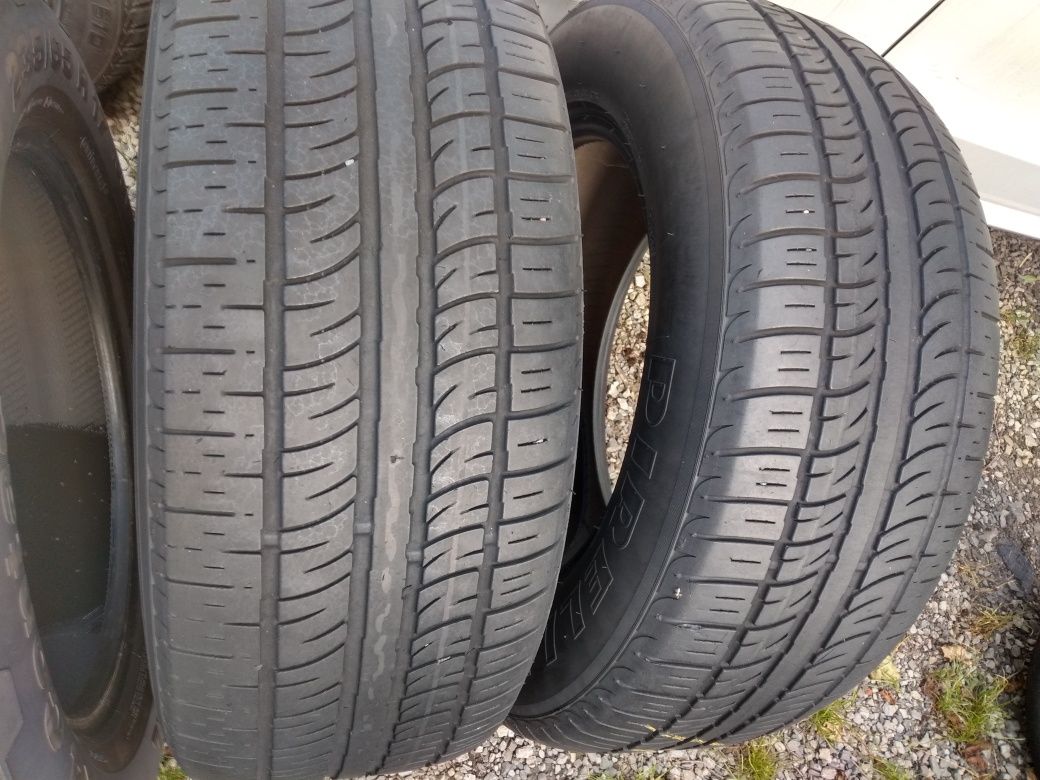 Opony letnie 2 szt Pirelli 235/65R17.