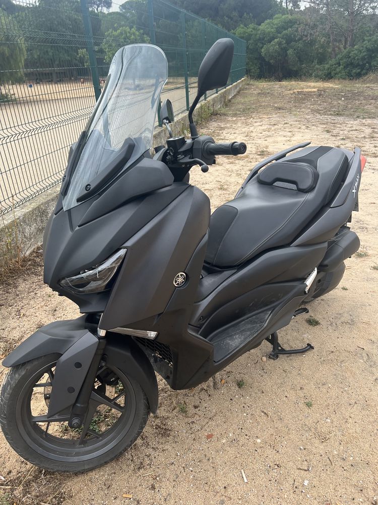 Yamaha x Max 125