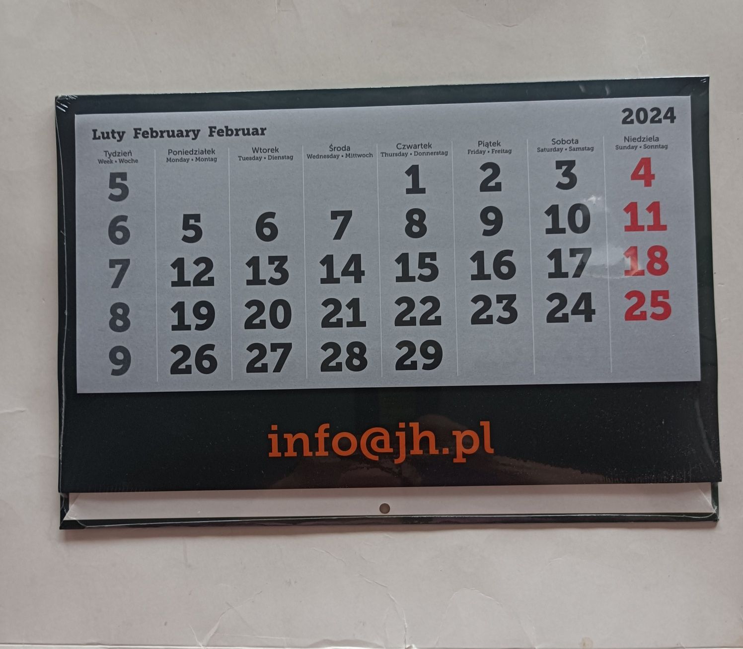 Kalendarz trójdzielny 2024 nowy w folii