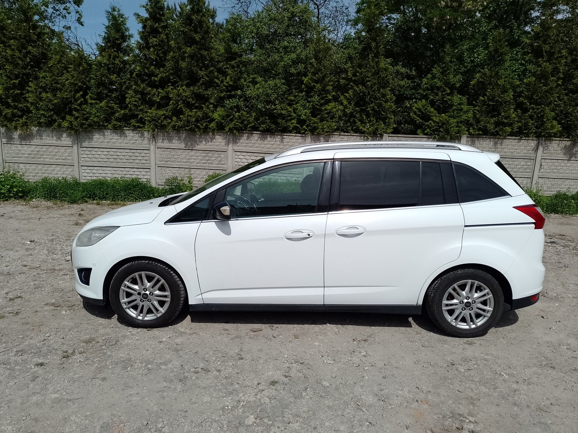 Ford CMax Grand 2.0 Diesel data pierwszej rejestracji 2013