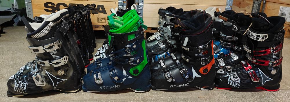 Pakiet butów narciarskich Atomic (40€), 12 X buty narciarskie