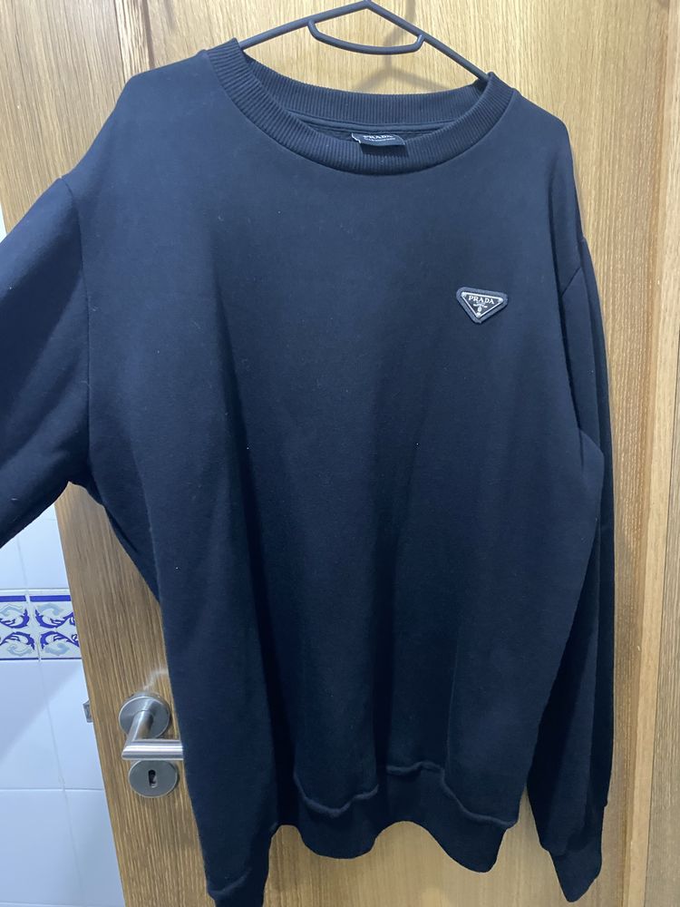 Camisola sem marcas de uso