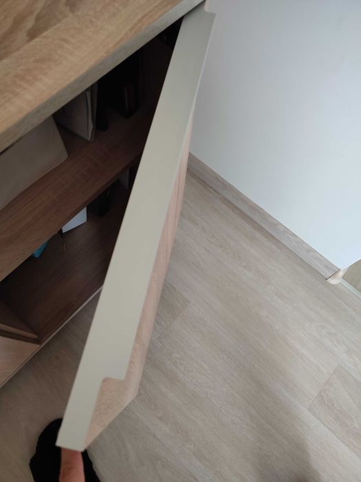 Sprzedam  komodę dąb sonoma