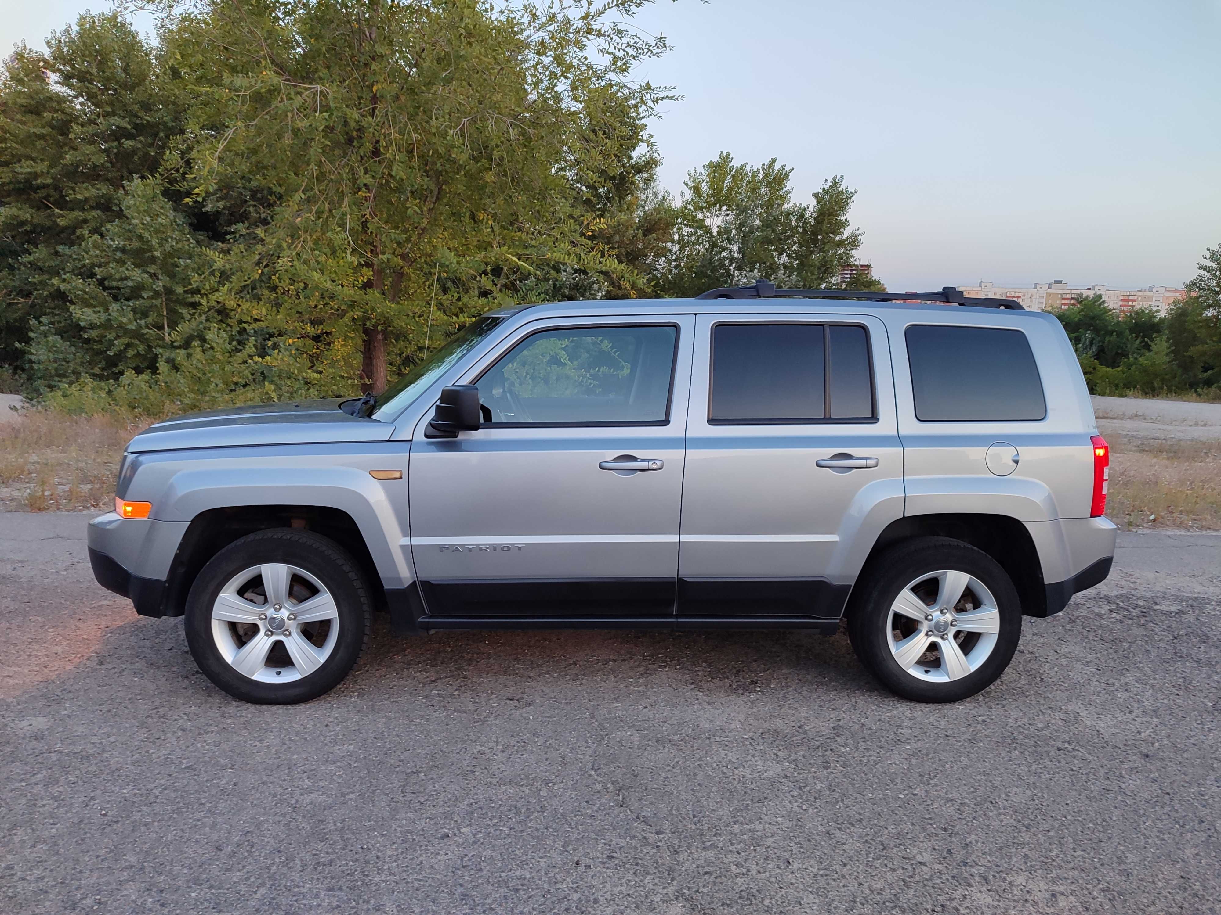 Jeep Patriot 2014 полный привод состояние идеальное