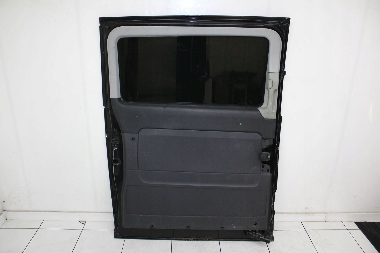 MERCEDES VITO W639 DRZWI LEWE PRZESUWNE BOCZNE 9197