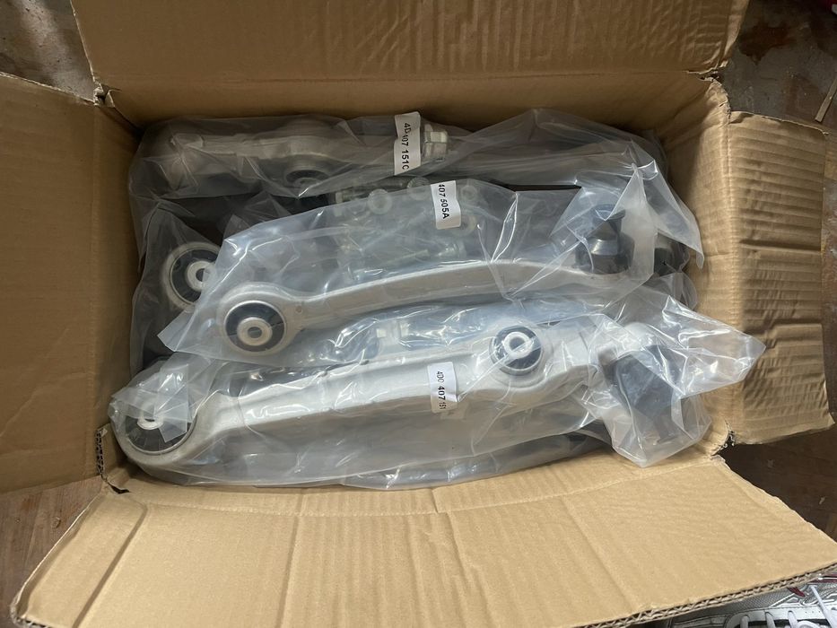 Нові передні ричаги для passat b5 ,audi a6