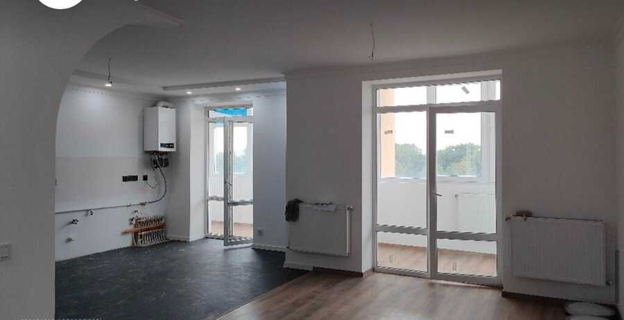 продається велика квартира ,3 кімнати