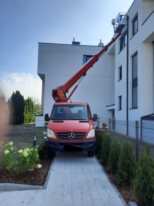 Podnośnik koszowy Legionowo zwyżka, dźwig, wycinka drzew, usługi