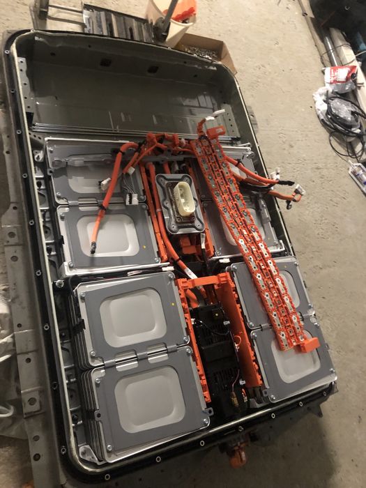 Nissan leaf аккумулятор , корпус батареї, BMS,проводка,консерви