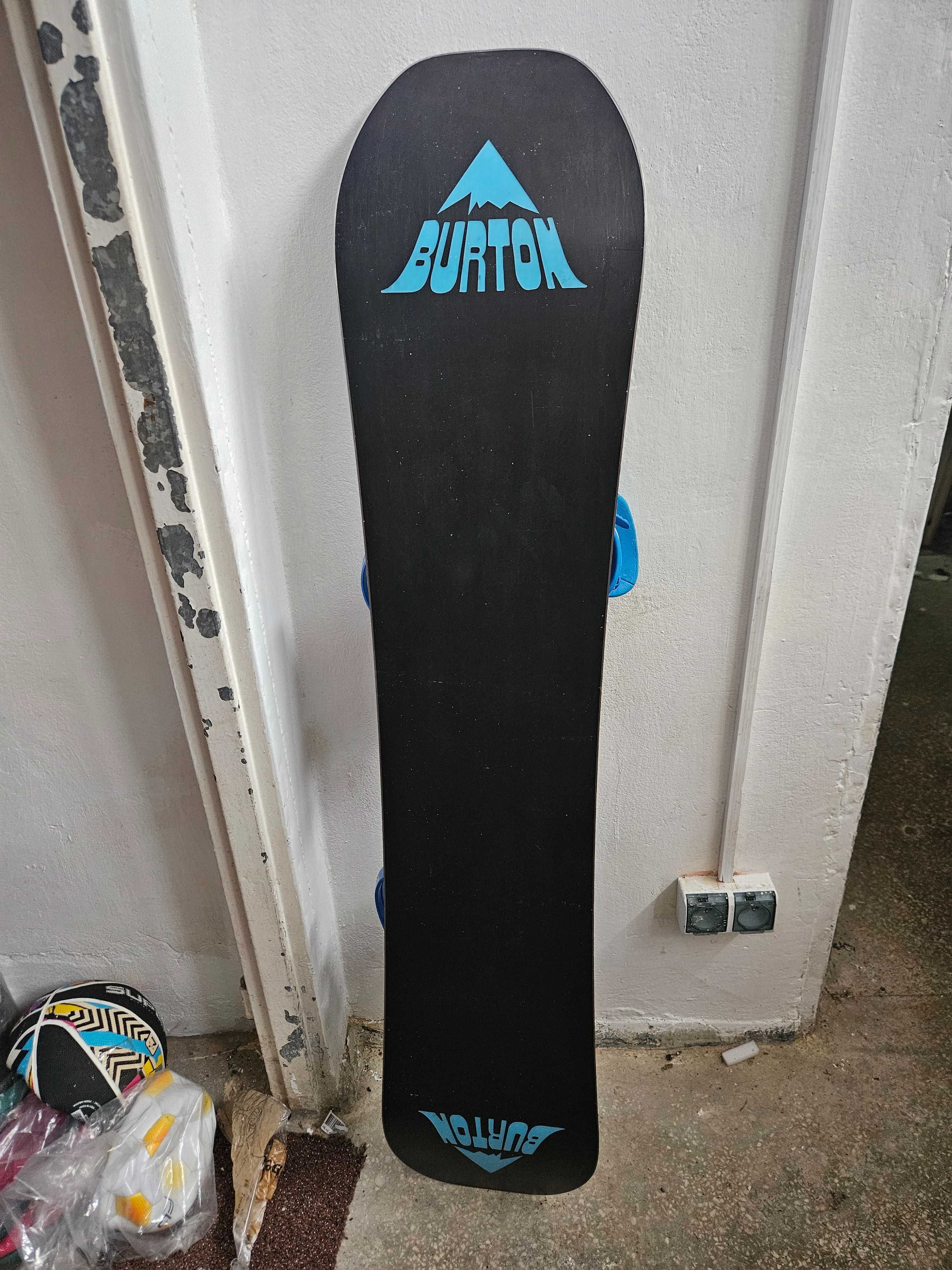 Deska snowboardowa Burton 140cm z wiązaniami