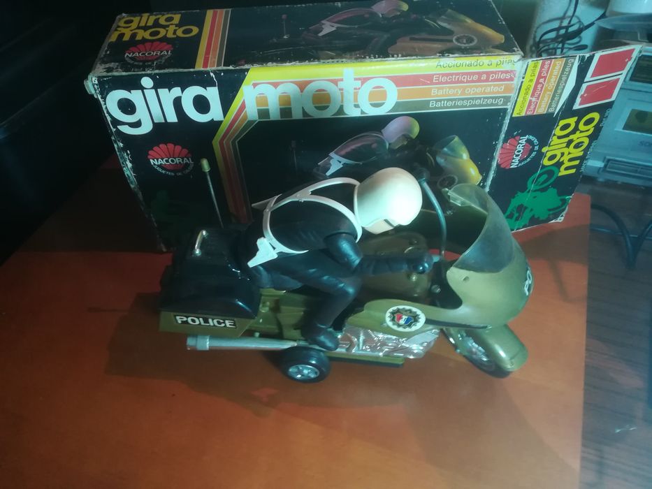 Mota de plástico e metal coleção