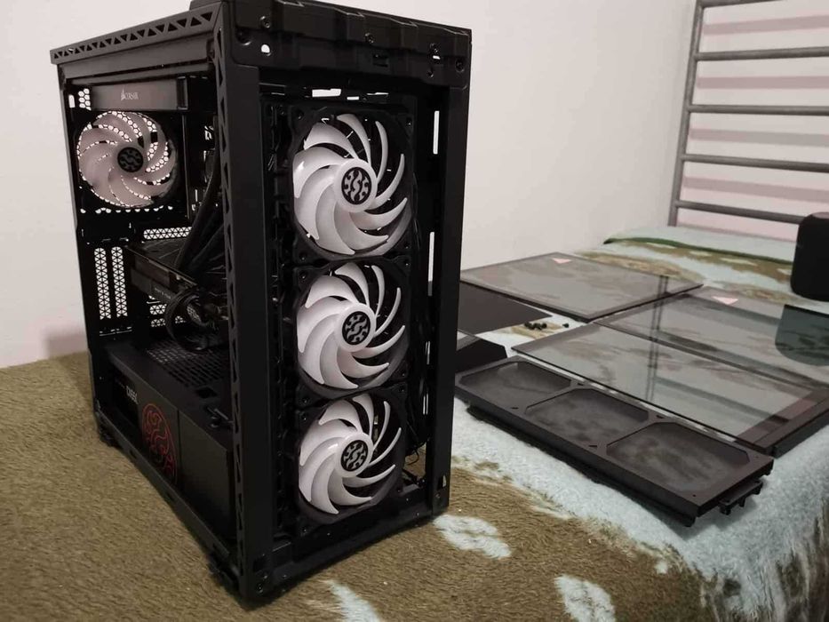 XPG BattleCruiser caixa computador